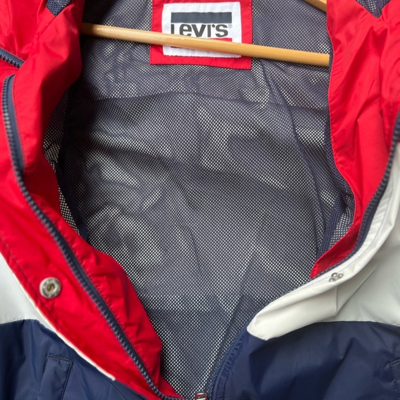 Levi’s hooded retro windbreaker medium zip up jacket - Picture 3 of 15